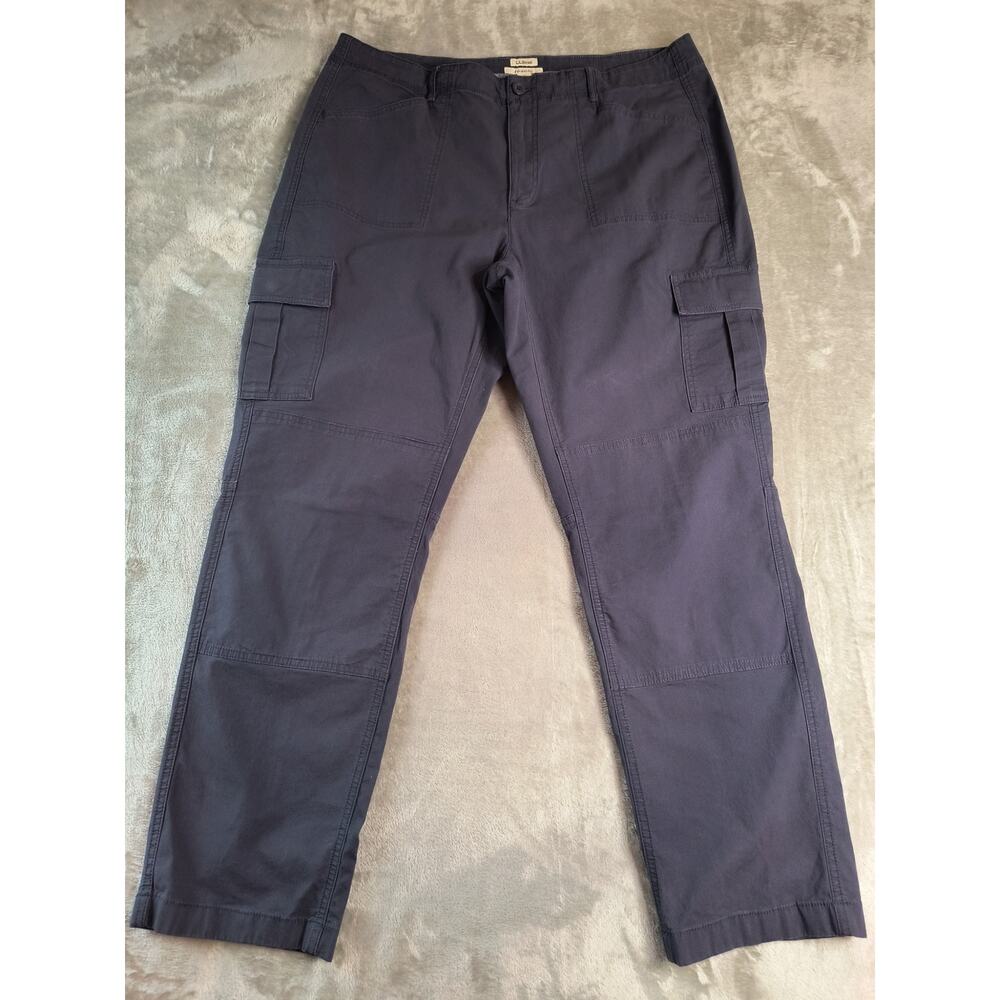 L.L. Bean Women's Favorite Fit Navy Blue Cargo Pants - Size 18